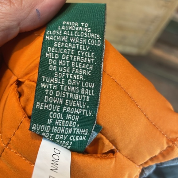 L.L. Bean - Reversible Puffer Vest - Size 6-12 months - Orange and Grey Camo - Picture 10 of 10